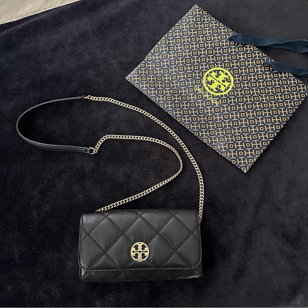 NWT Tory Burch Willa Chain Wallet Crossbody Bag